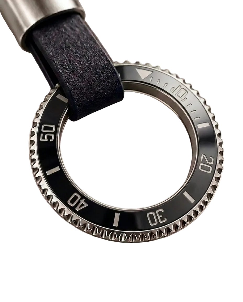 The Bezelle Keychain, Dive Noir